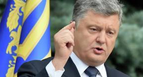 Ukrainian President Petro Poroshenko addresses medias in Kiev on July 1, 2015.