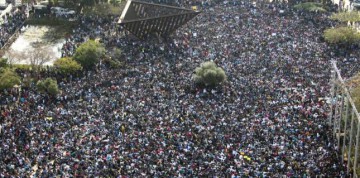 Plus de 30.000 migrants africains manifestent à Tel-Aviv, le 5 janvier 2014. (AFP PHOTO / JACK GUEZ)