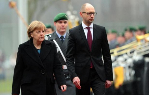 515x330_premier-ministre-ukrainien-arseni-iatseniouk-a-berlin-compagnie-angela-merkel-jeudi-8-janvier-2015.jpg